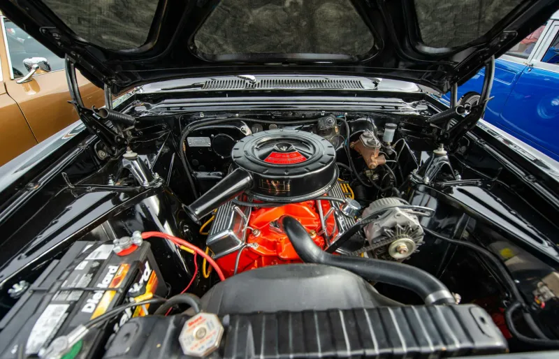 When Detroit Built Tanks Disguised as Family Cars — Before Accountants Discovered the Beauty of Breaking Down